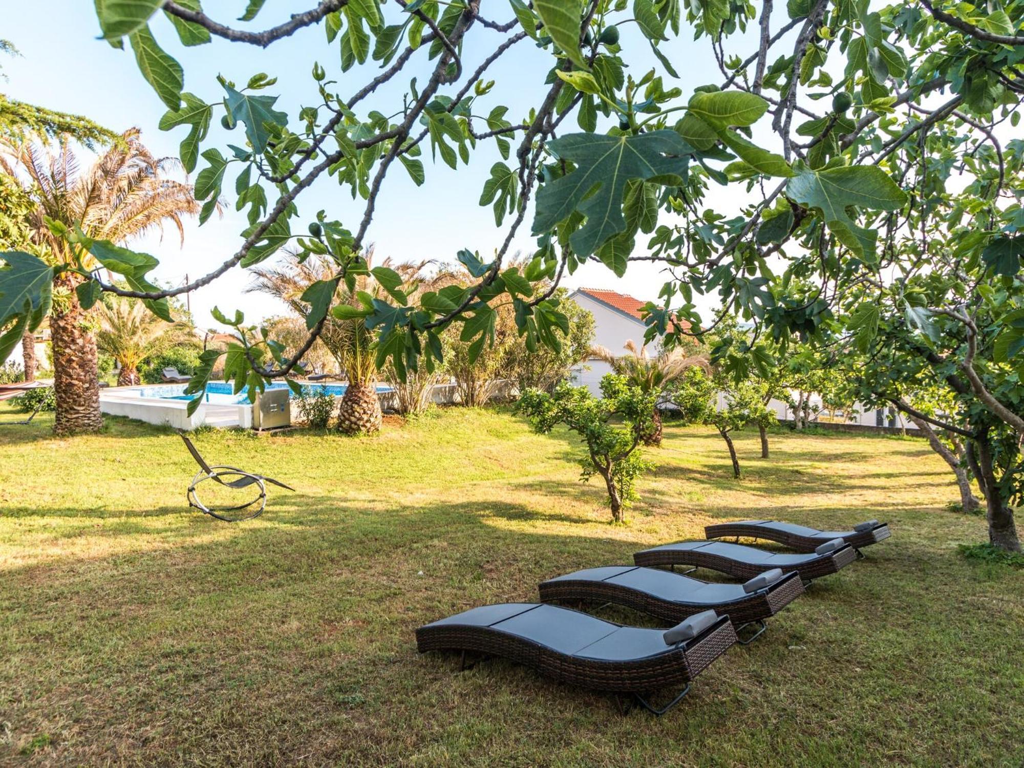Scenic Holiday Home In Bibinje Near Sea Екстер'єр фото